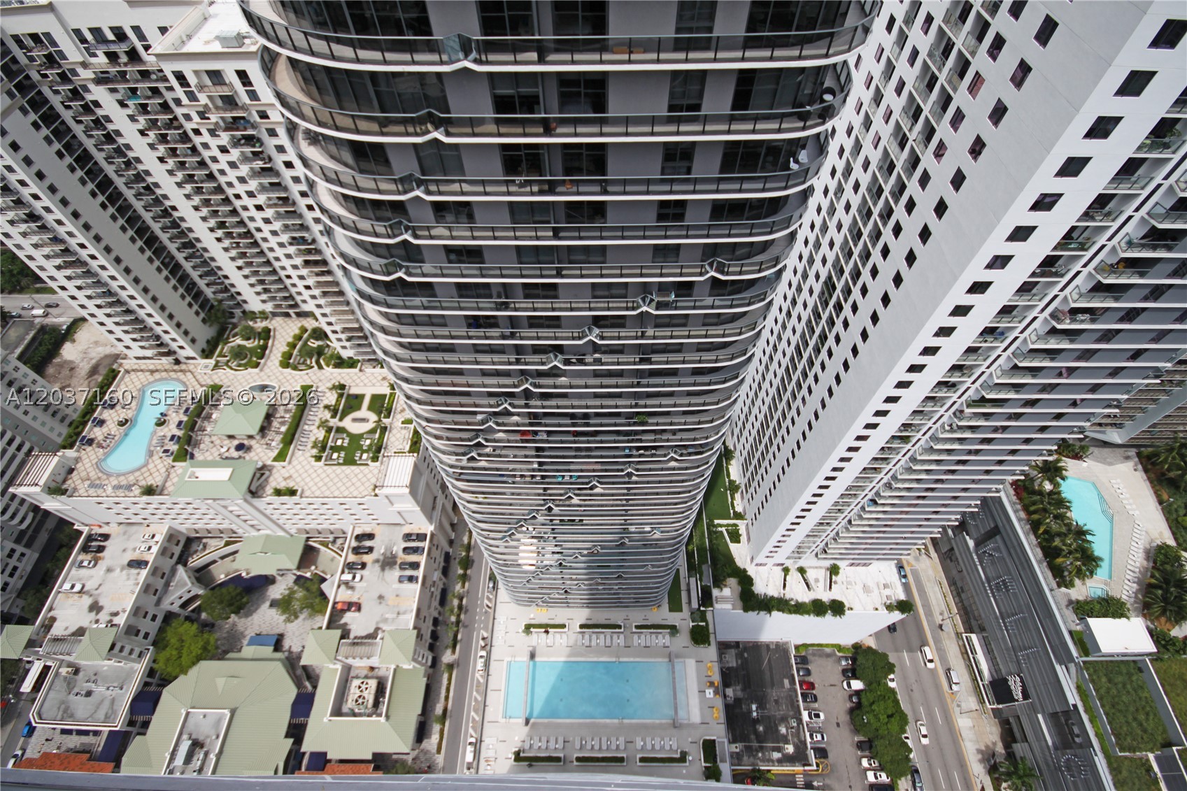 image Brickell Heights East21