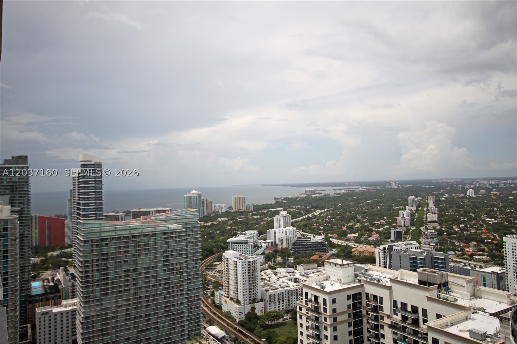 image Brickell Heights East23