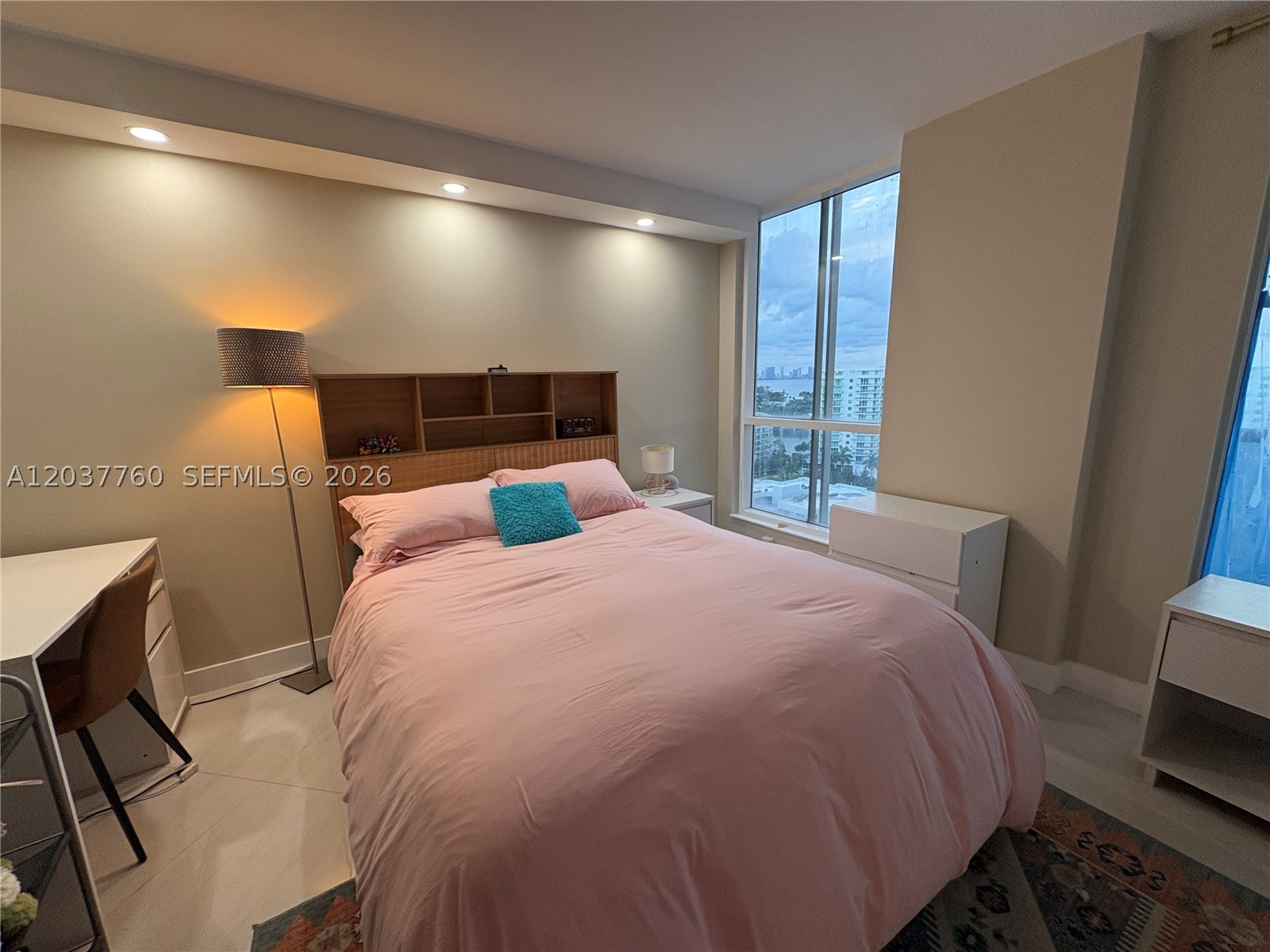 6767 Collins Ave #1701 Miami Beach, FL 33141