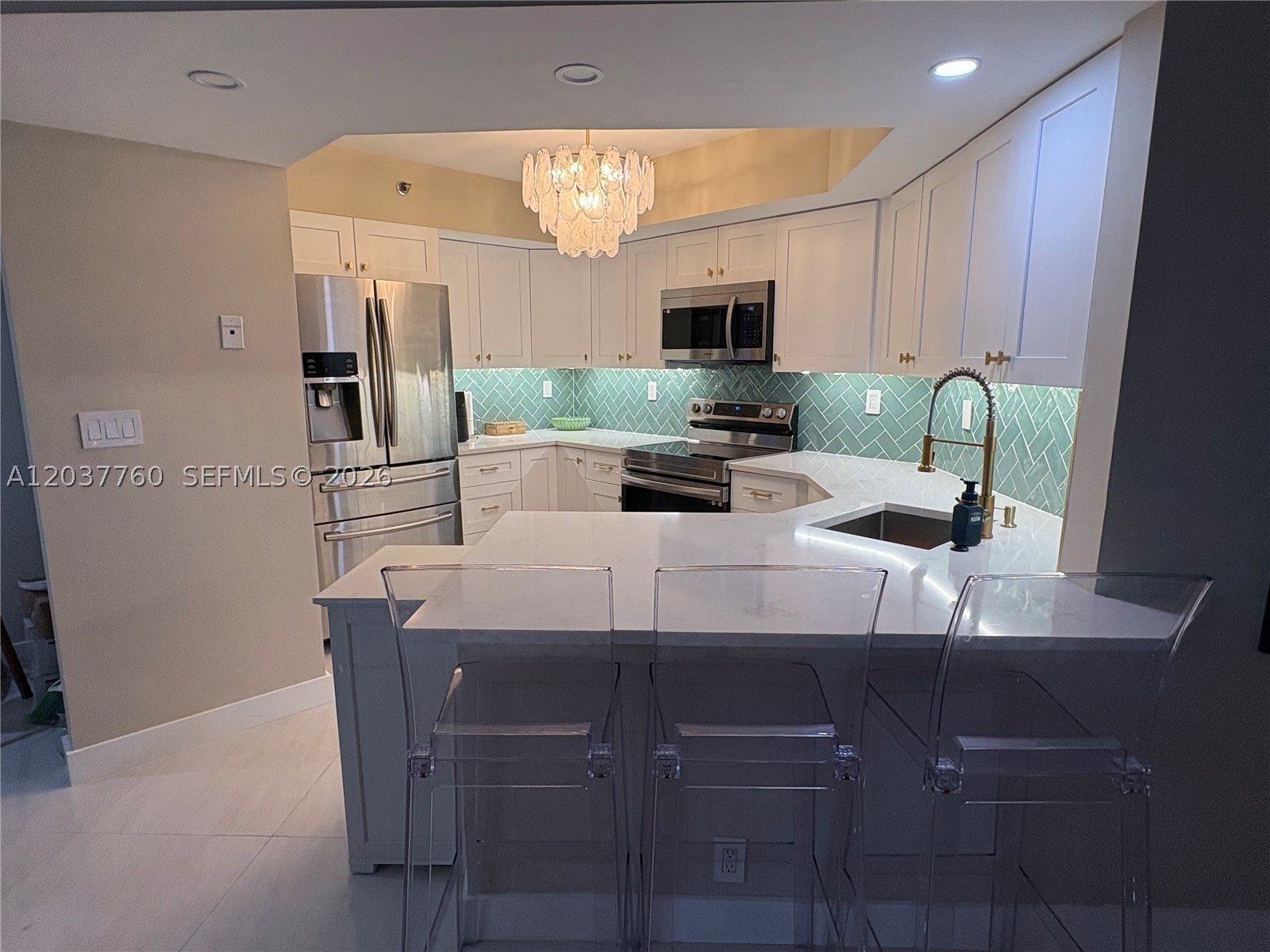 6767 Collins Ave #1701 Miami Beach, FL 33141