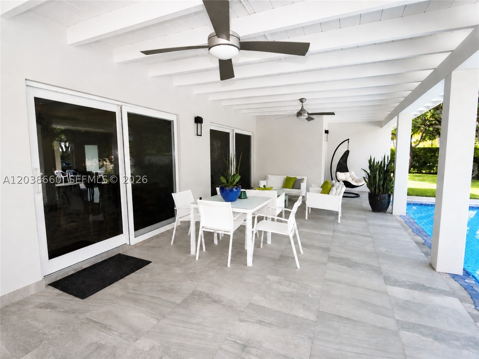 9710 SW 72nd Ct Pinecrest, FL 33156