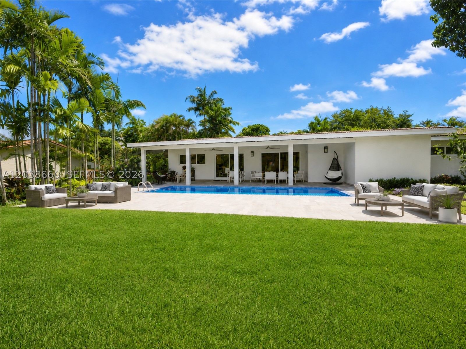 9710 SW 72nd Ct Pinecrest, FL 33156