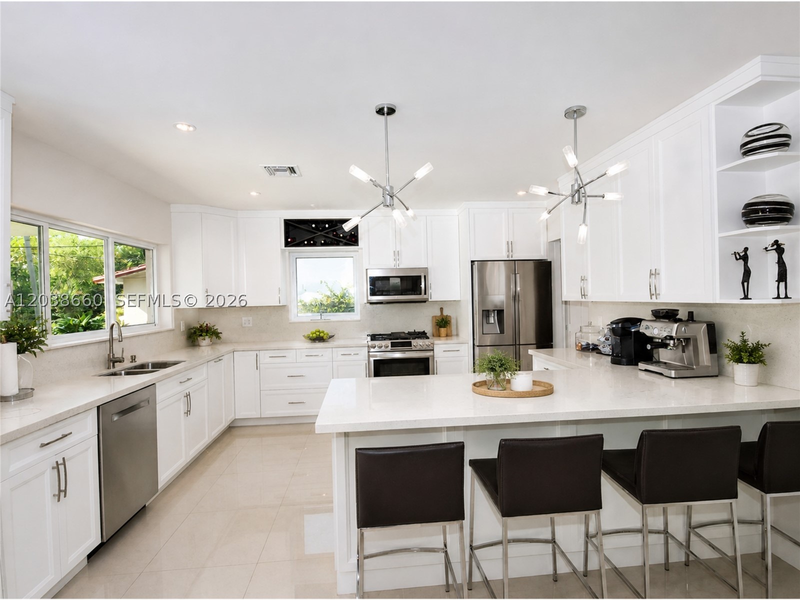 9710 SW 72nd Ct Pinecrest, FL 33156