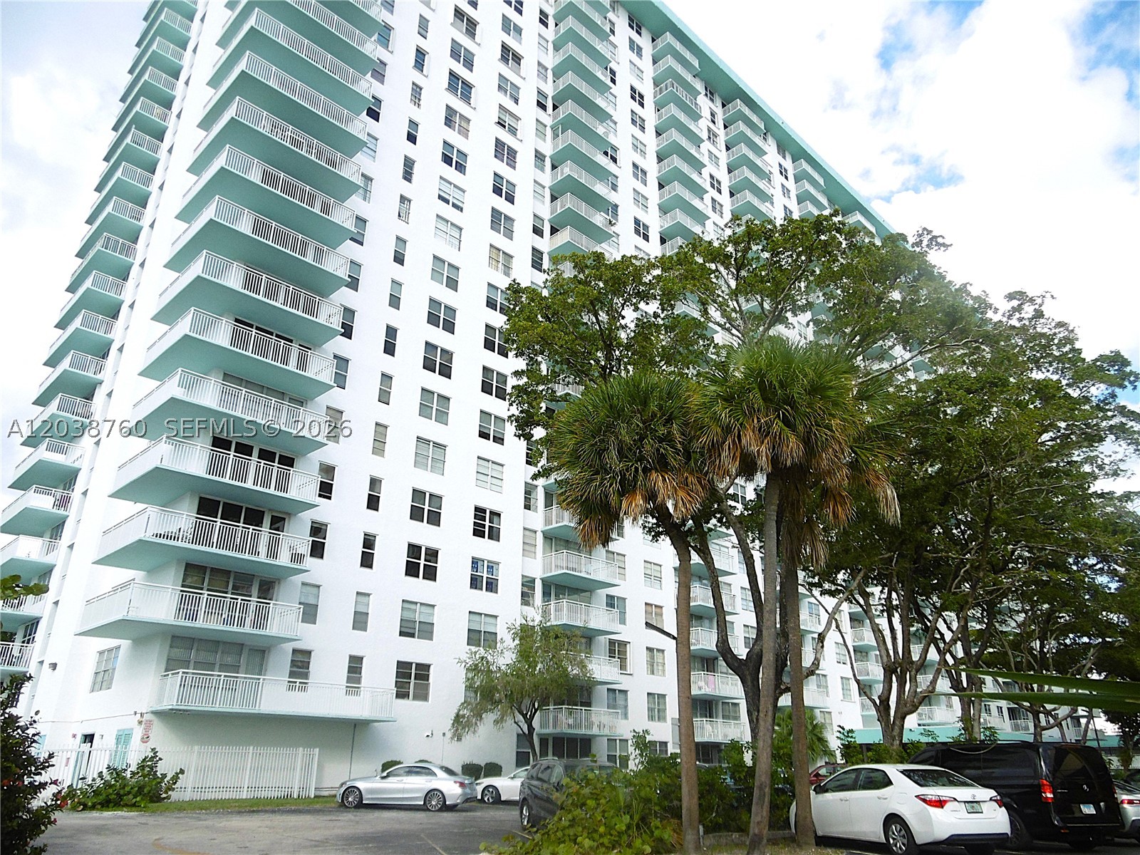 image Winston Towers 5002