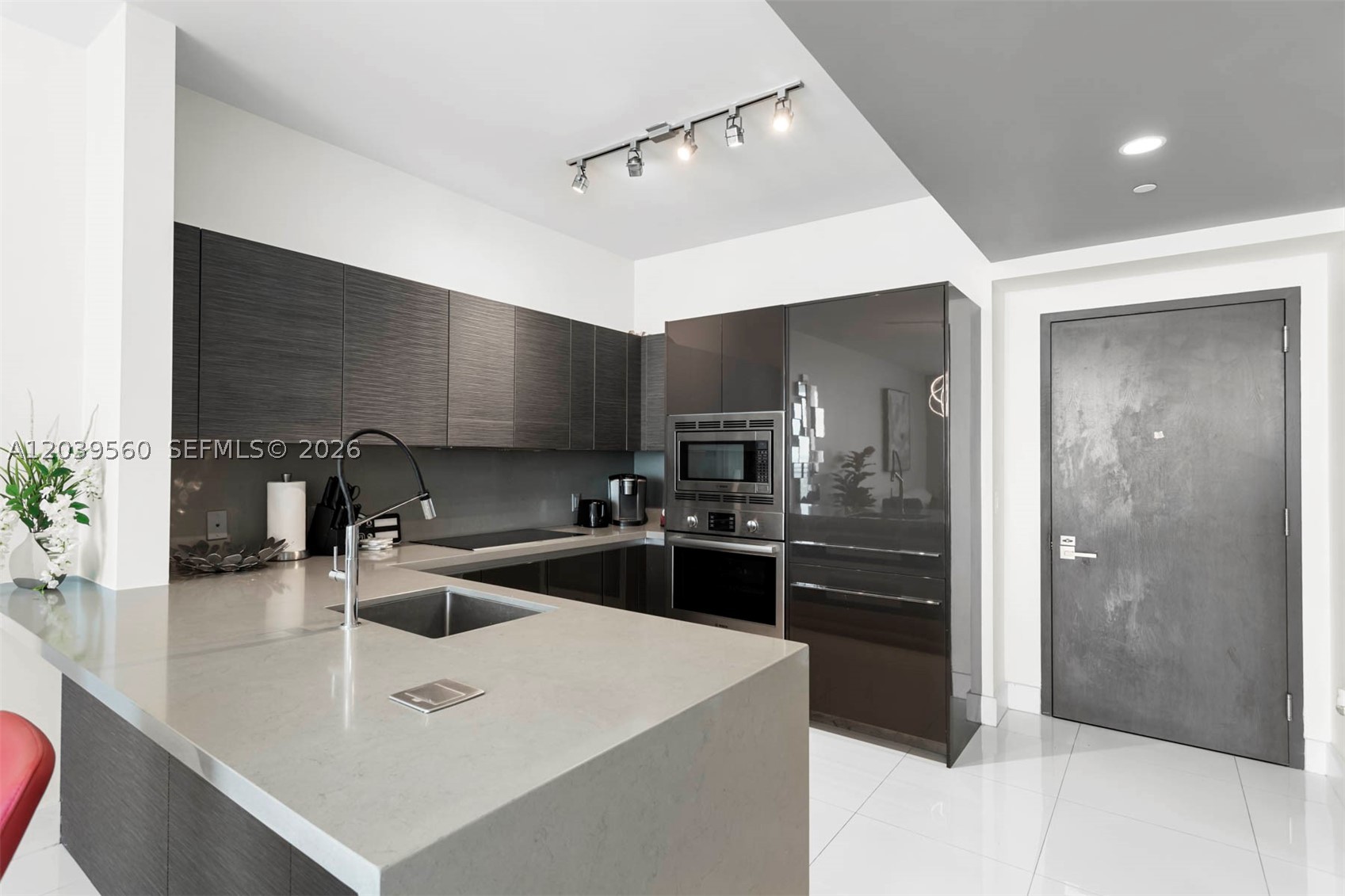 image The Bond on Brickell10