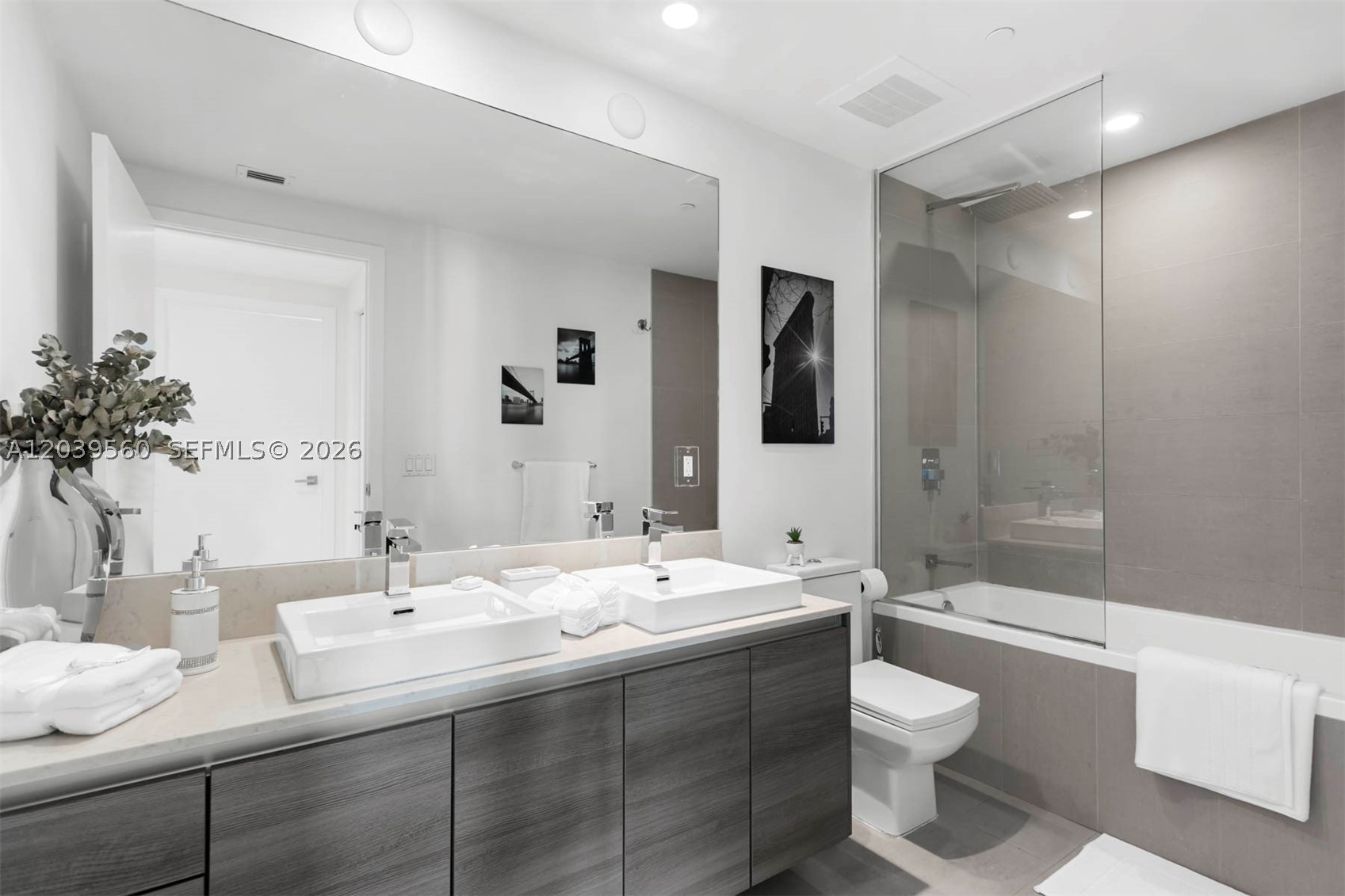 image The Bond on Brickell25