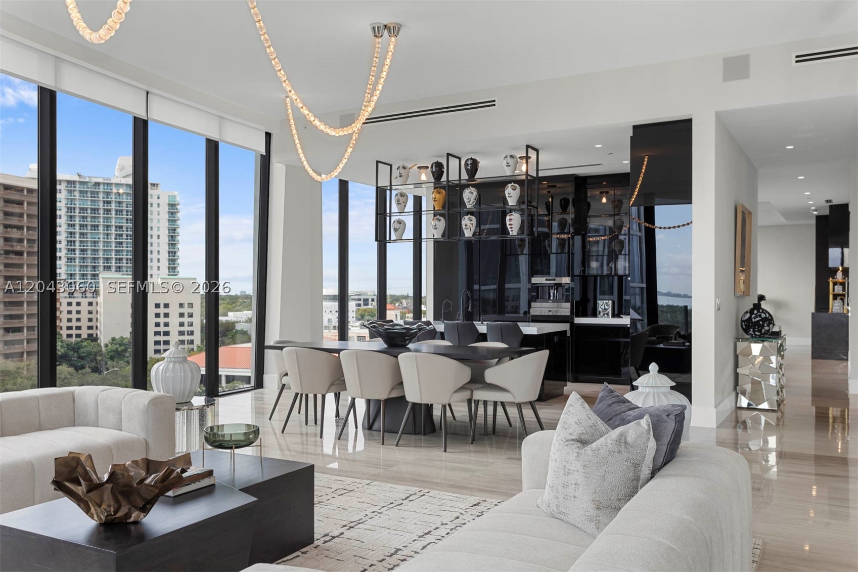 2821 S Bayshore Dr #8A Miami, FL 33133