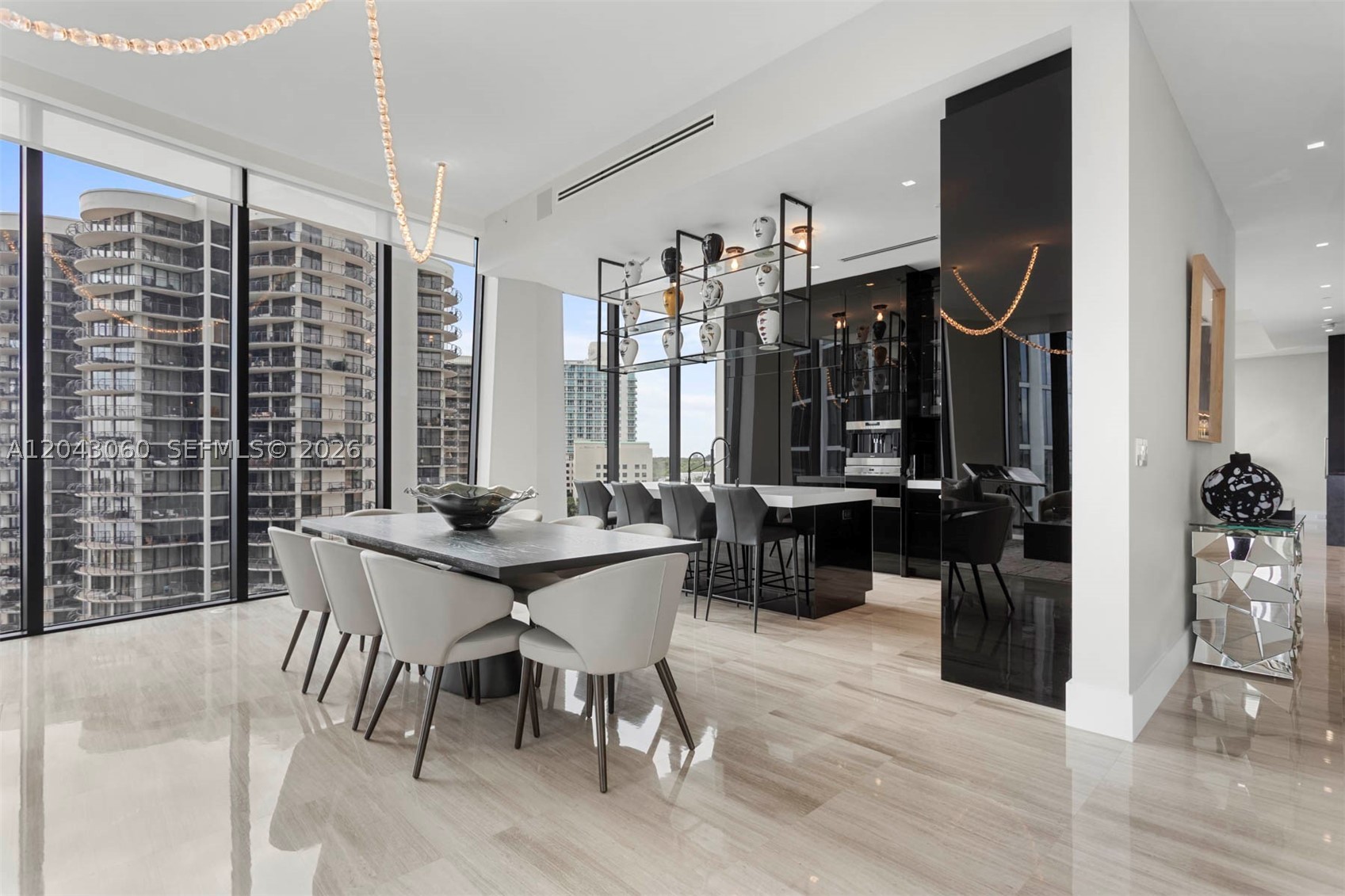 2821 S Bayshore Dr #8A Miami, FL 33133