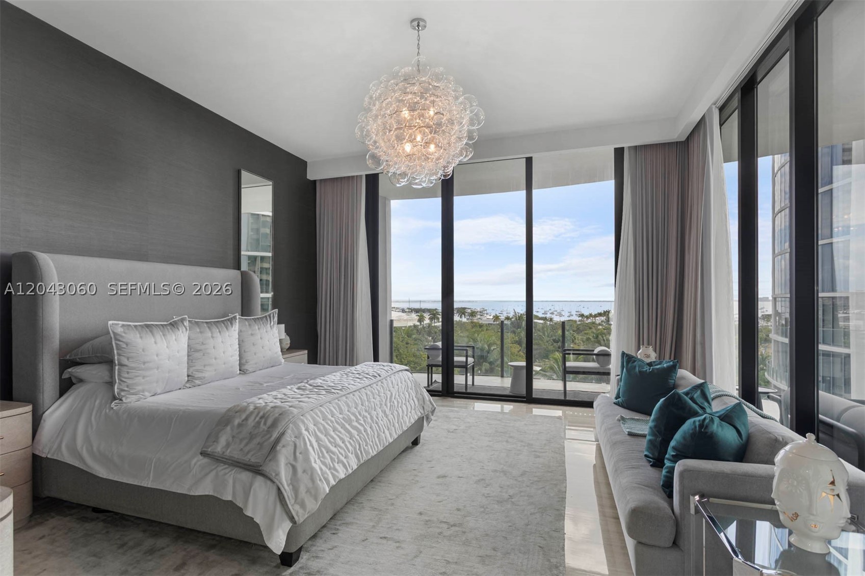 2821 S Bayshore Dr #8A Miami, FL 33133