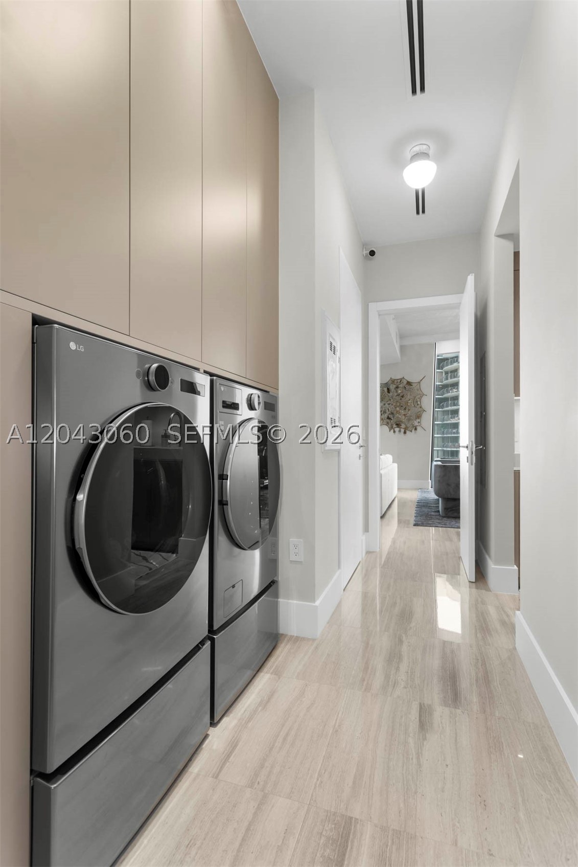 2821 S Bayshore Dr #8A Miami, FL 33133