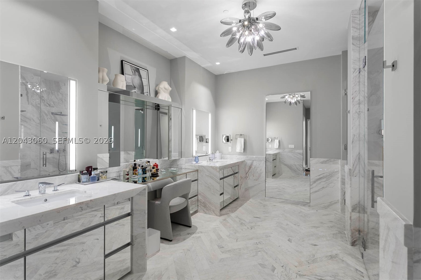 2821 S Bayshore Dr #8A Miami, FL 33133