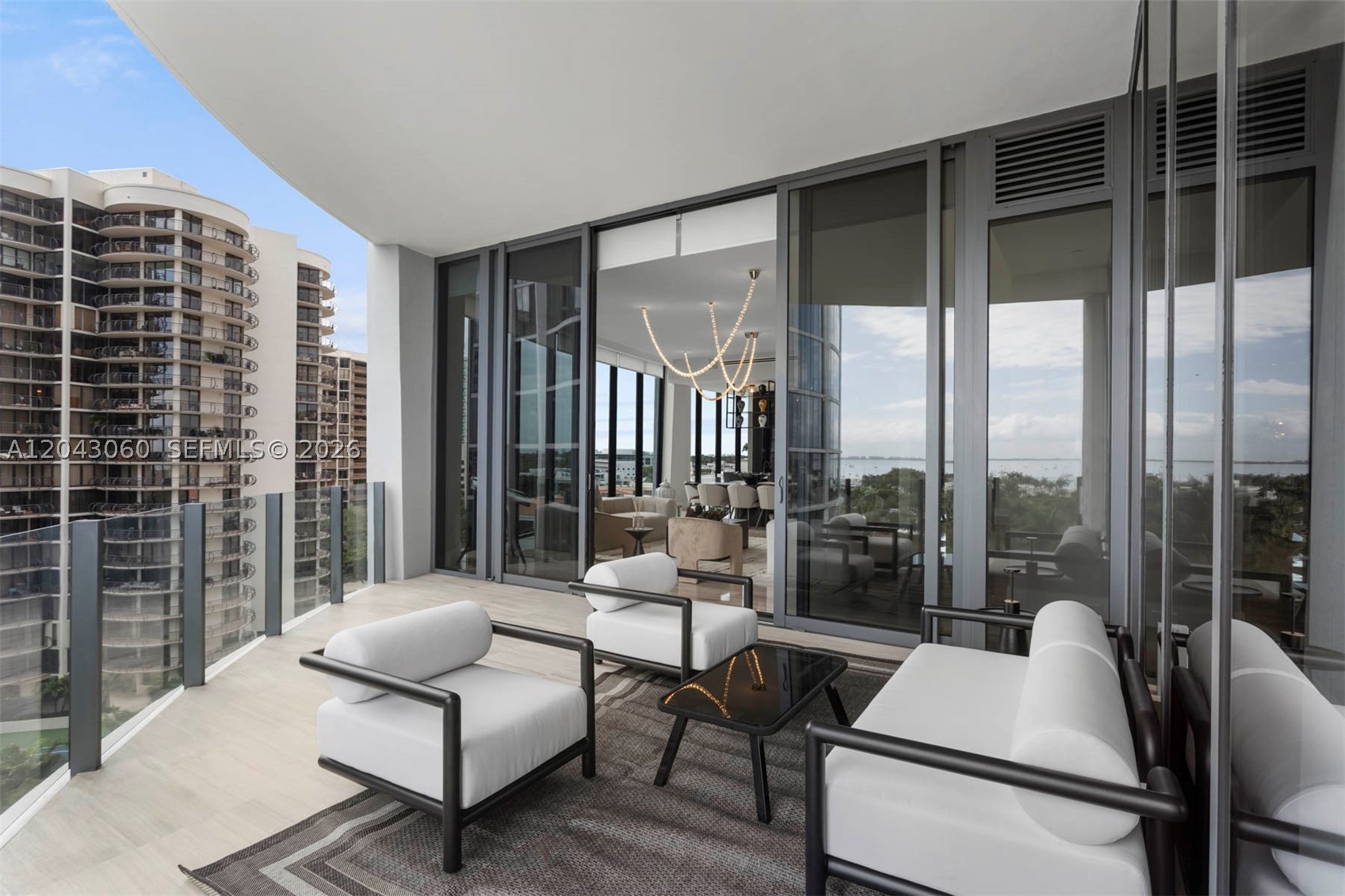 2821 S Bayshore Dr #8A Miami, FL 33133