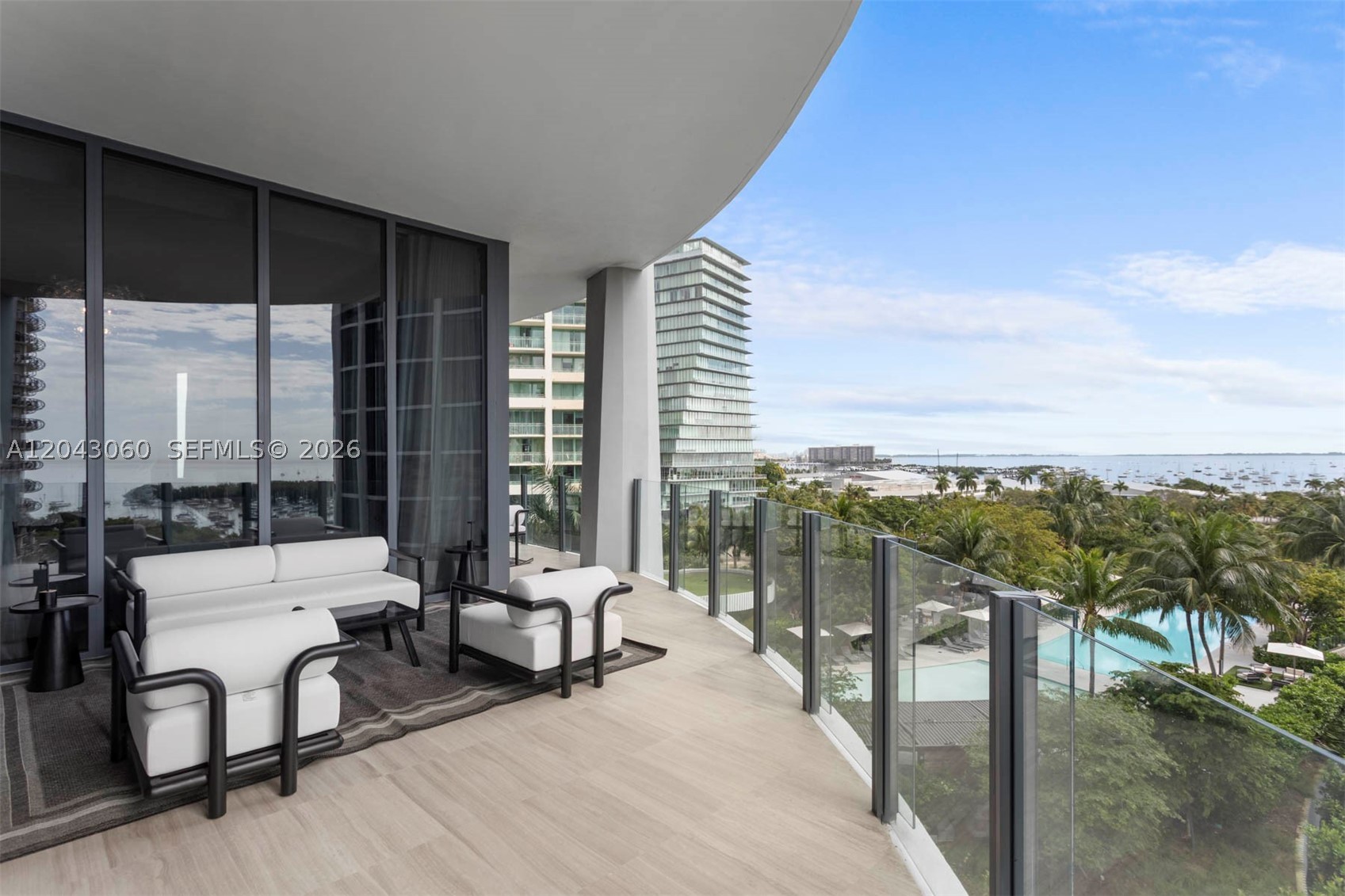 2821 S Bayshore Dr #8A Miami, FL 33133
