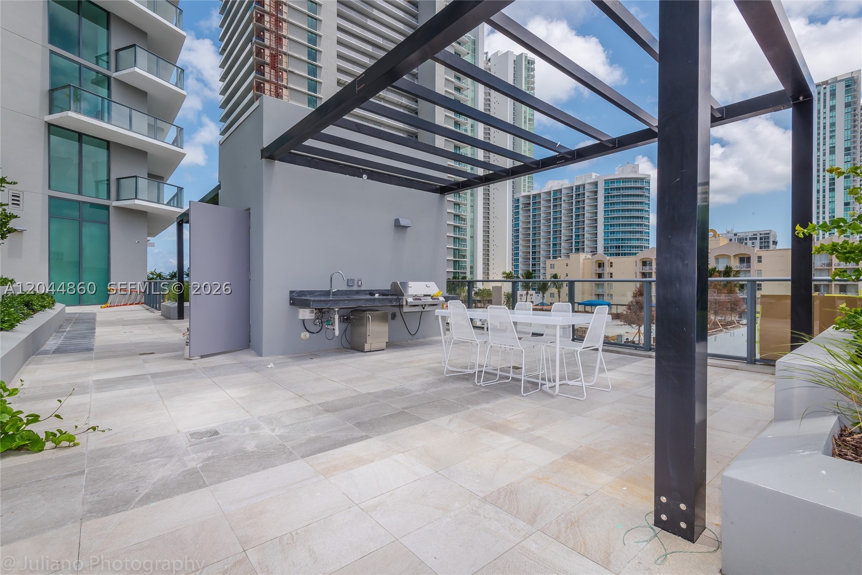 image Paraiso Bayviews24