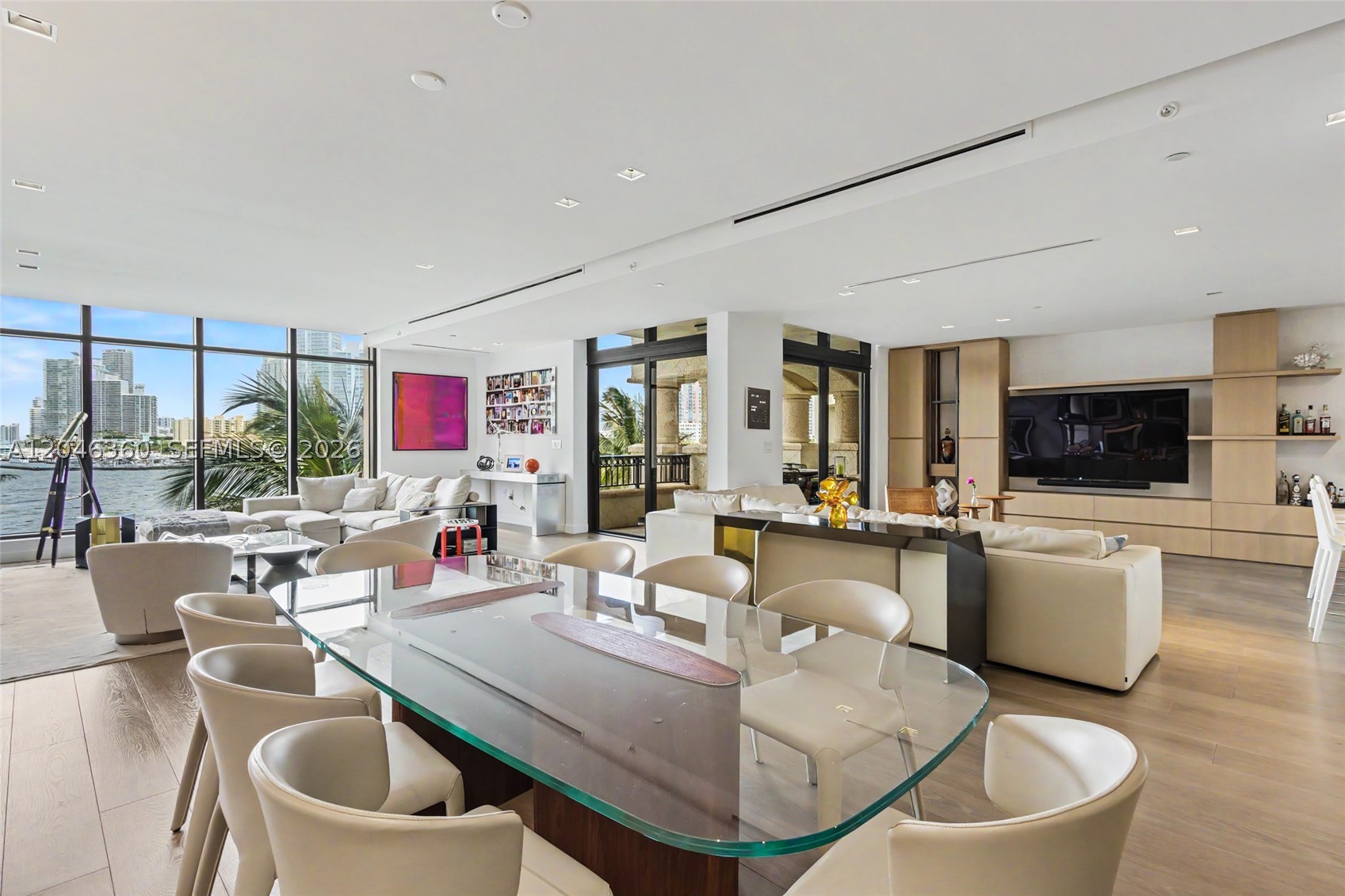 7042 Fisher Is Dr #7042 Miami Beach, FL 33109