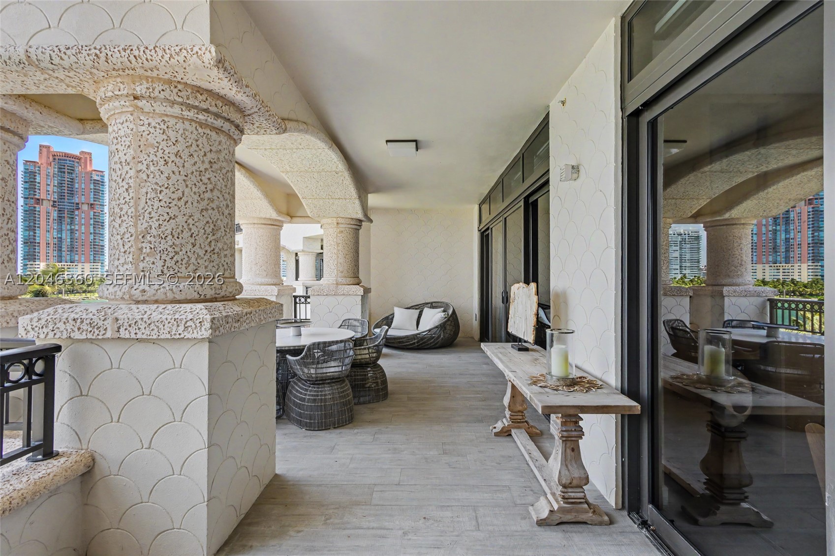 7042 Fisher Is Dr #7042 Miami Beach, FL 33109