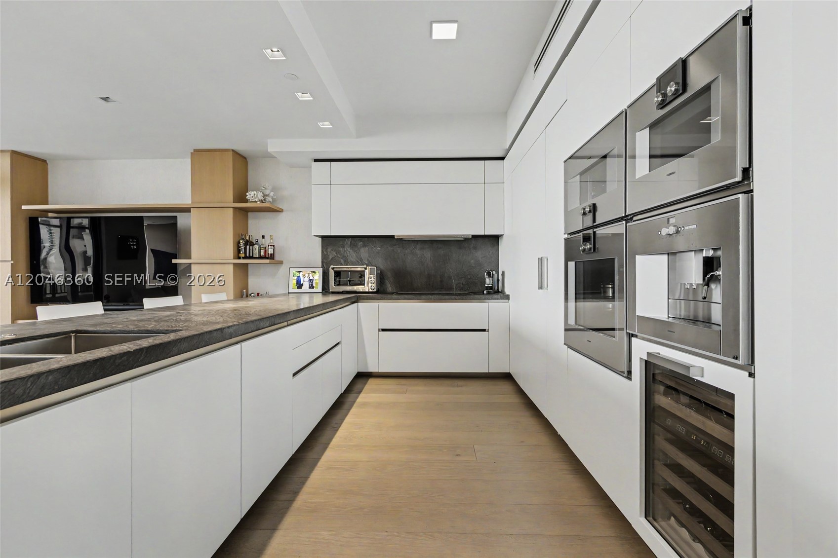 7042 Fisher Is Dr #7042 Miami Beach, FL 33109