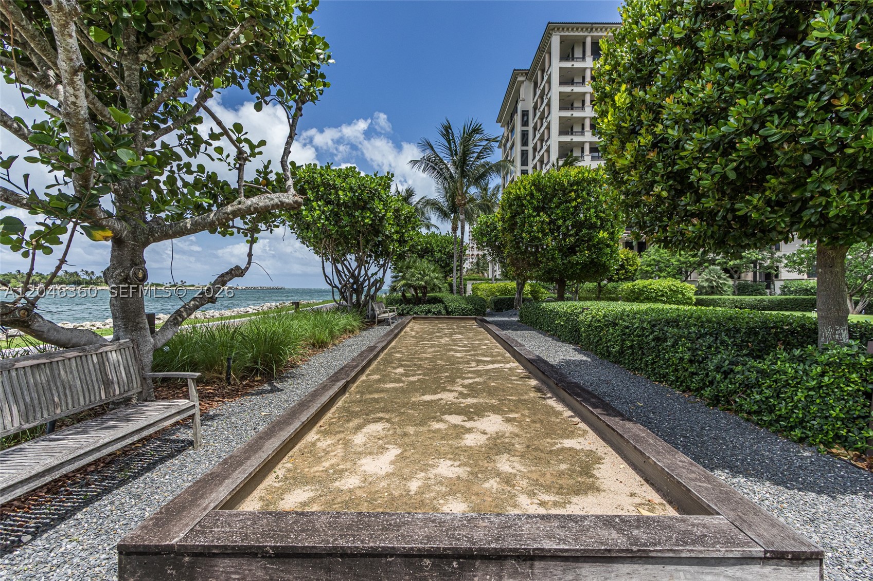 7042 Fisher Is Dr #7042 Miami Beach, FL 33109