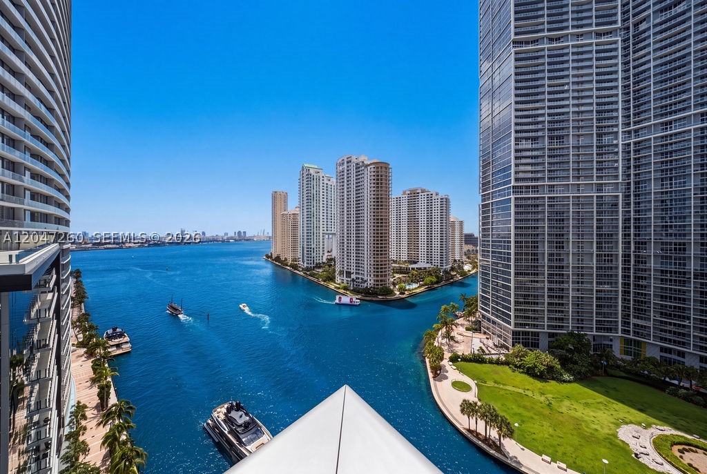 image Epic Residences1