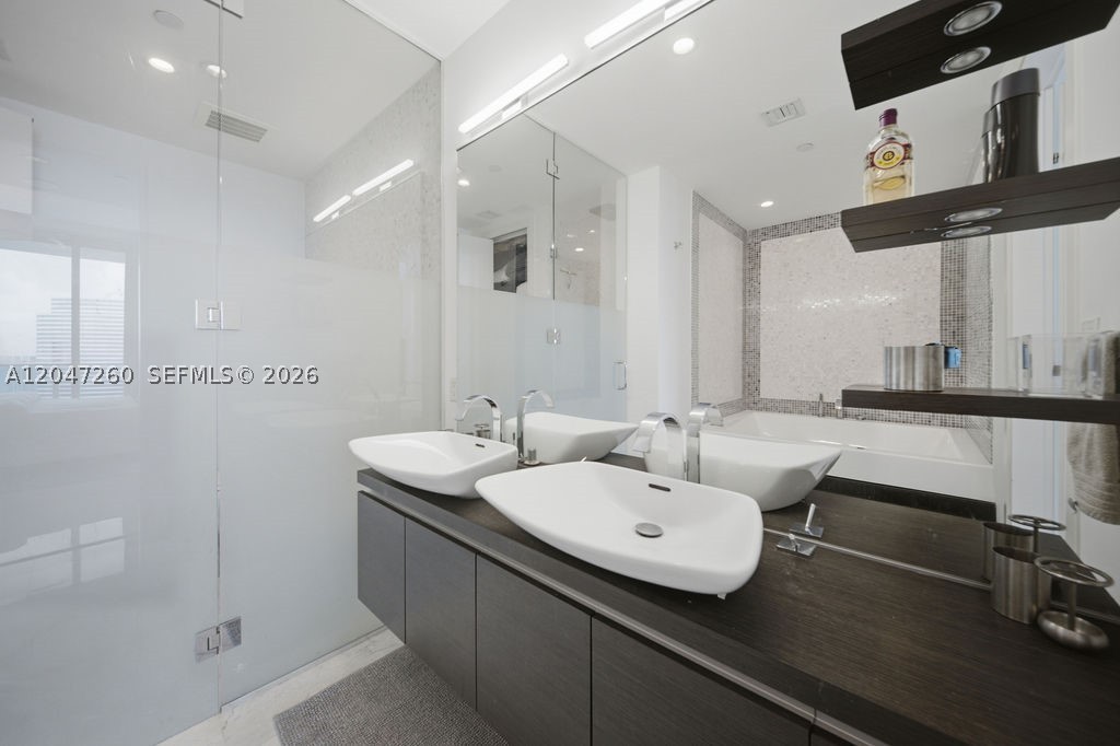 image Epic Residences30