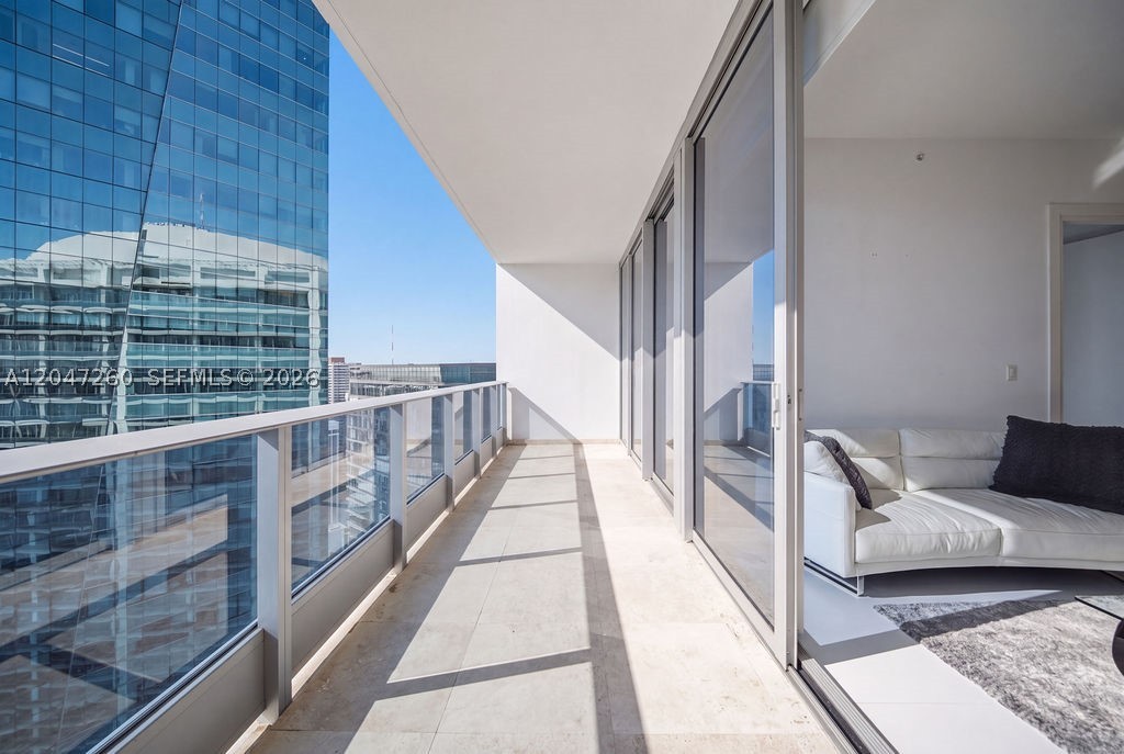 image Epic Residences44