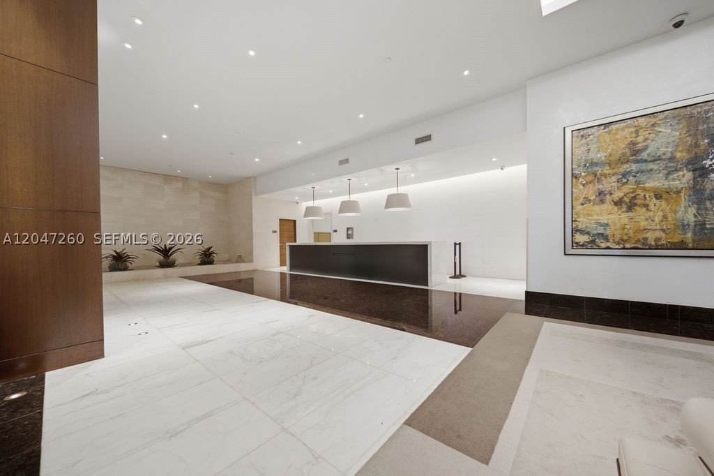 image Epic Residences51
