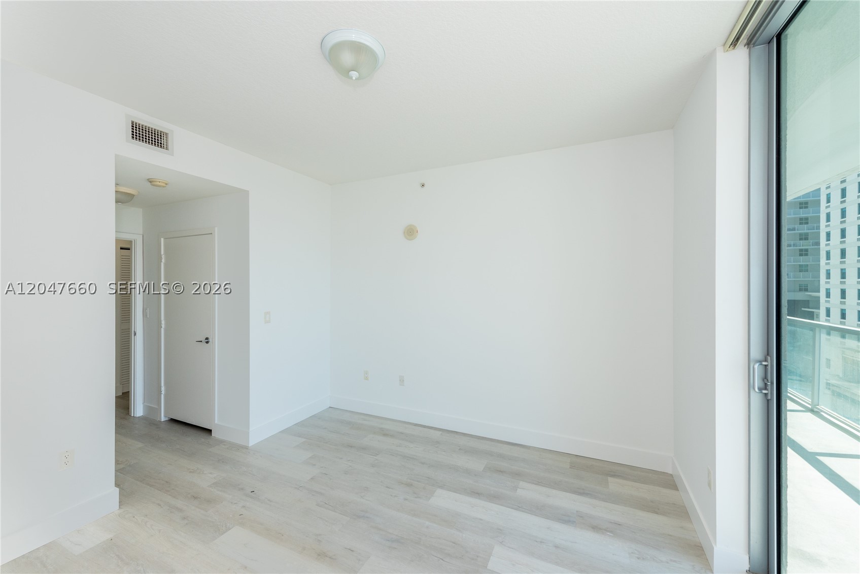 image Axis on Brickell South9