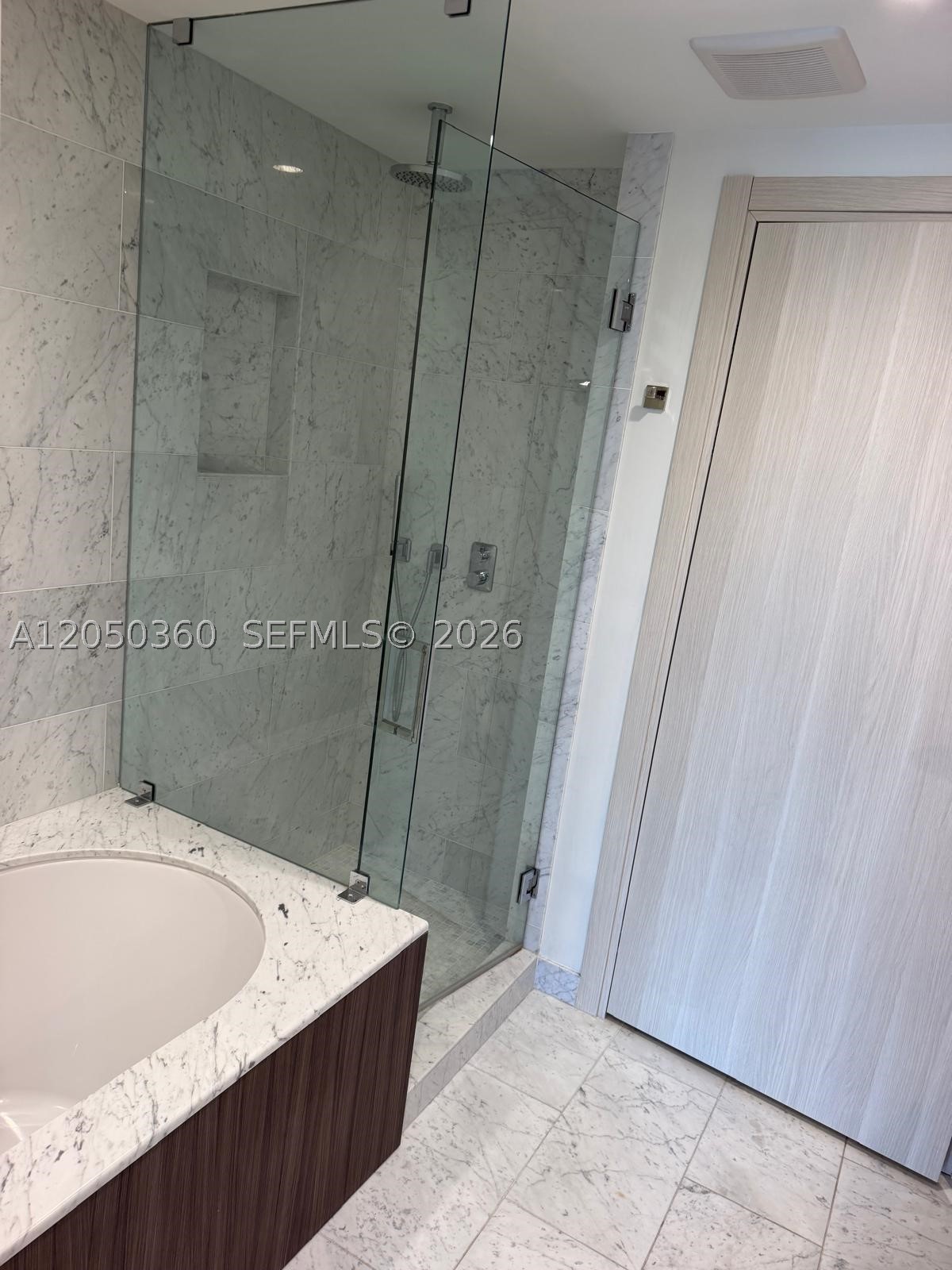 image Brickell Flatiron31