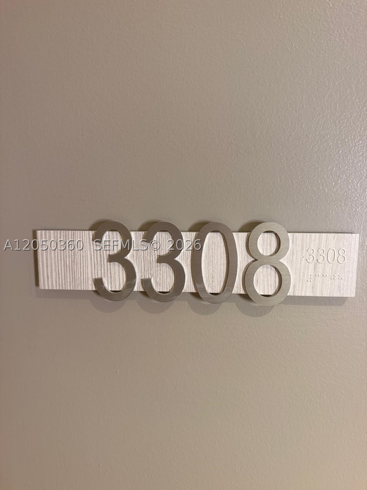 image Brickell Flatiron35
