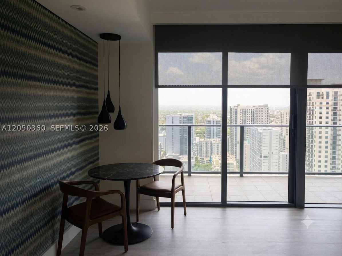 image Brickell Flatiron5