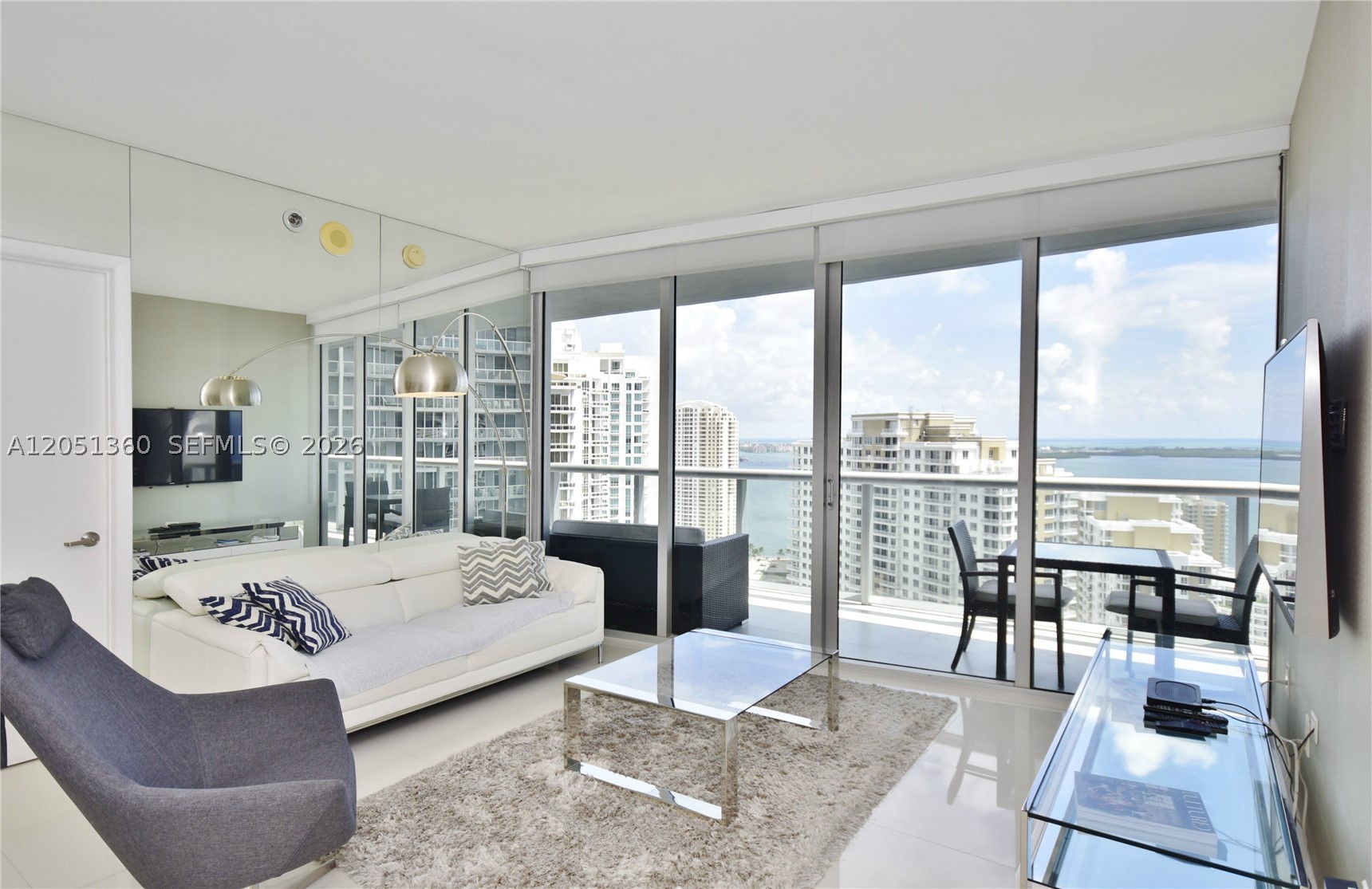 image Icon Brickell I1