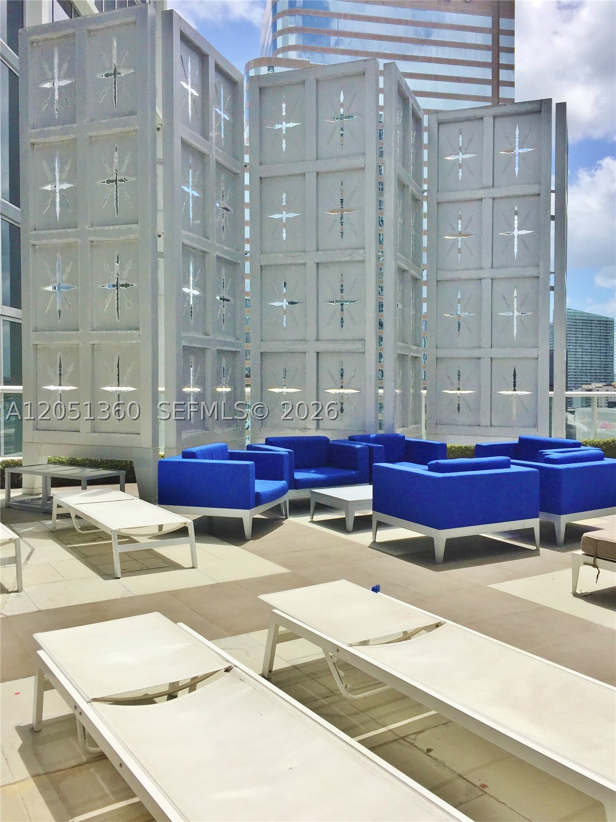 image Icon Brickell I28