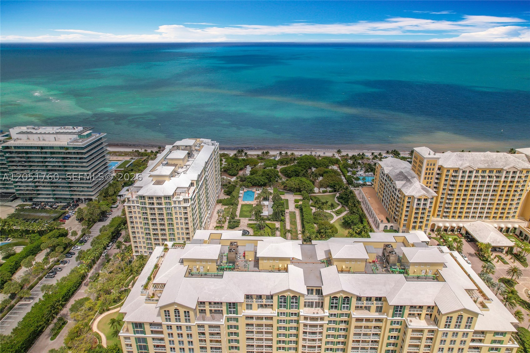 image Grand Bay Residences25