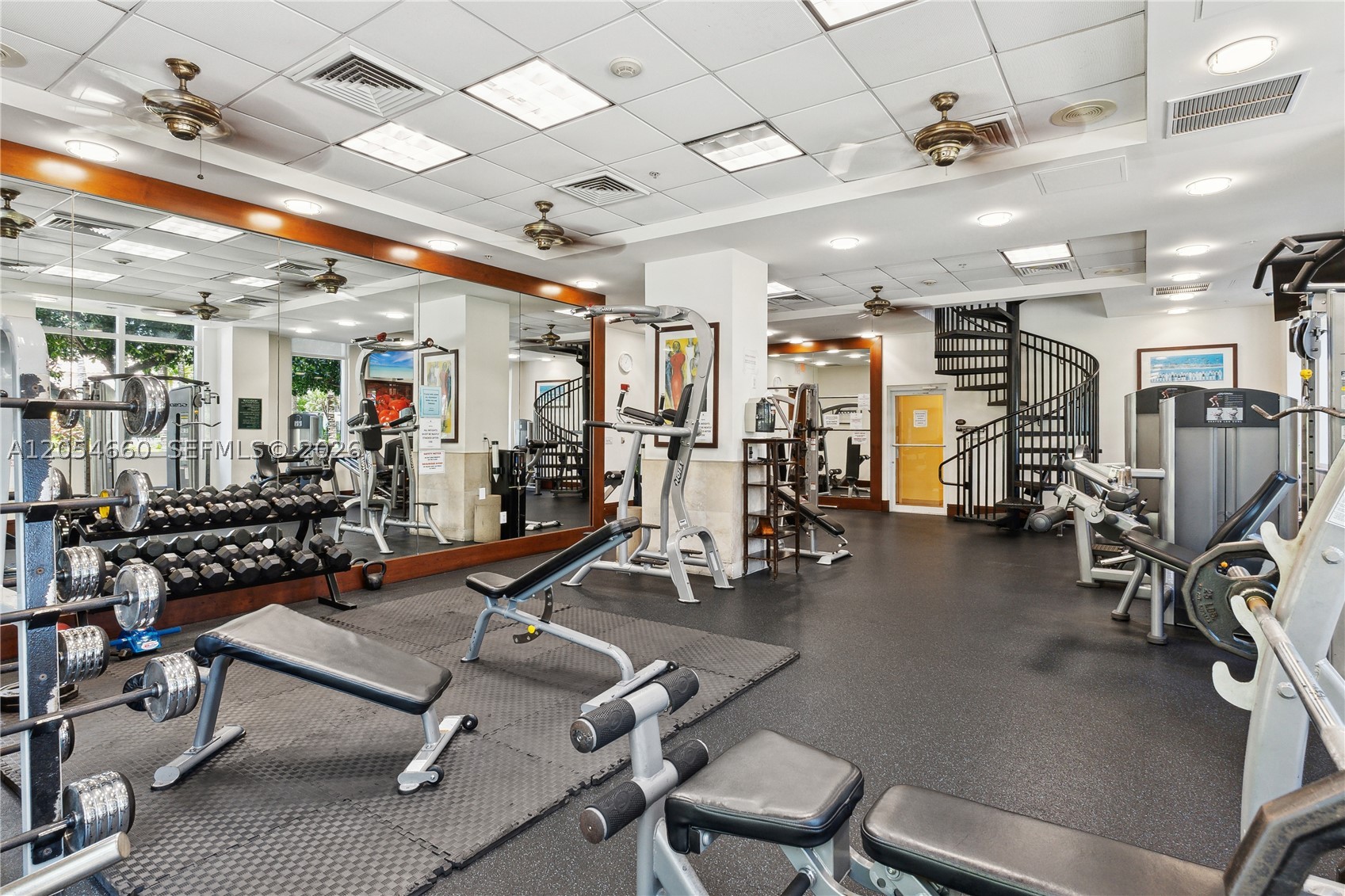 19501 W Country Clb Dr #2506 Aventura, FL 33180