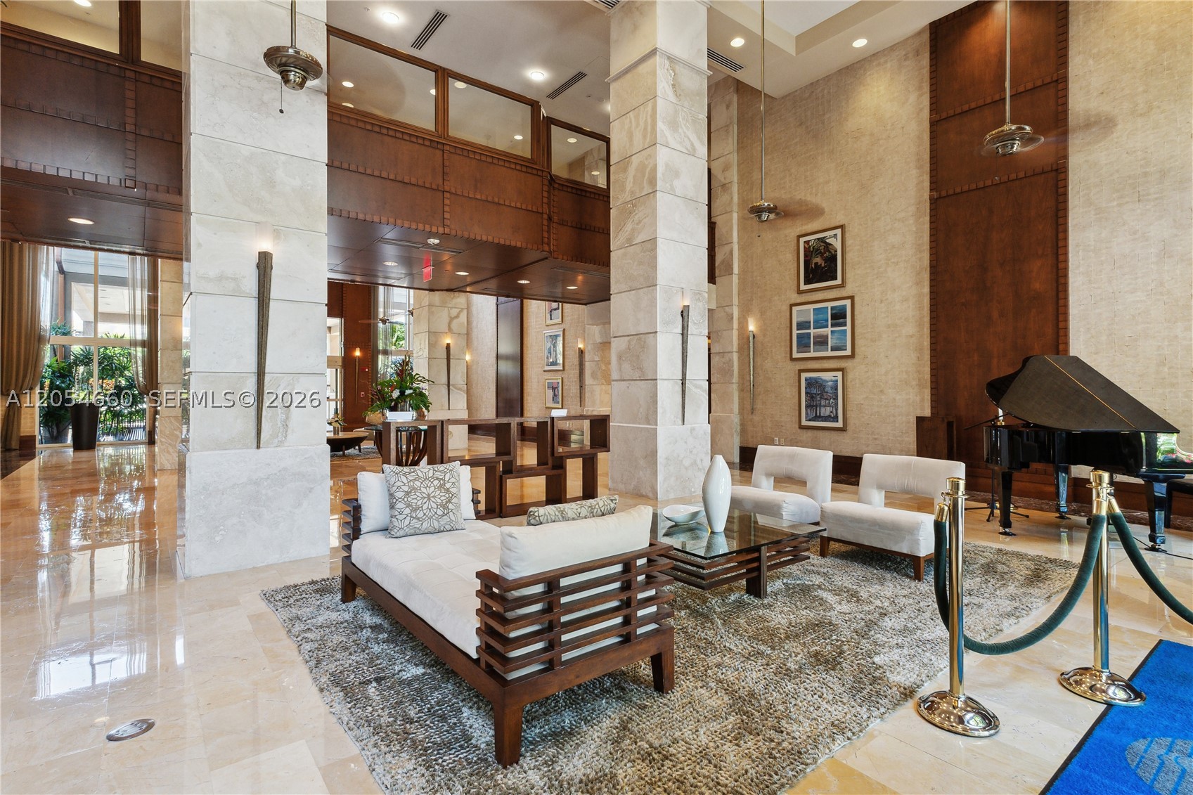 19501 W Country Clb Dr #2506 Aventura, FL 33180