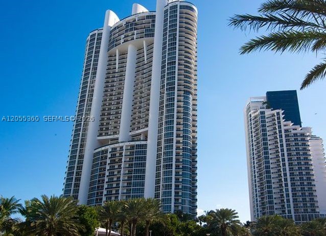18101 Collins Ave #1605