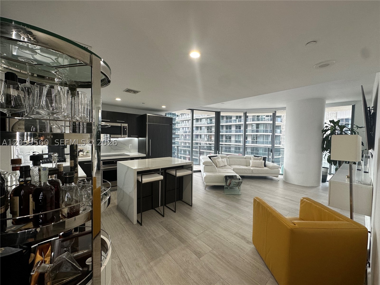 45 SW 9th St #2501
