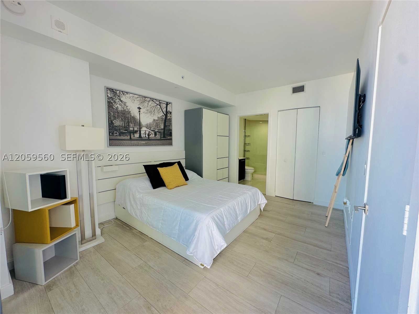 image Brickell Heights East10