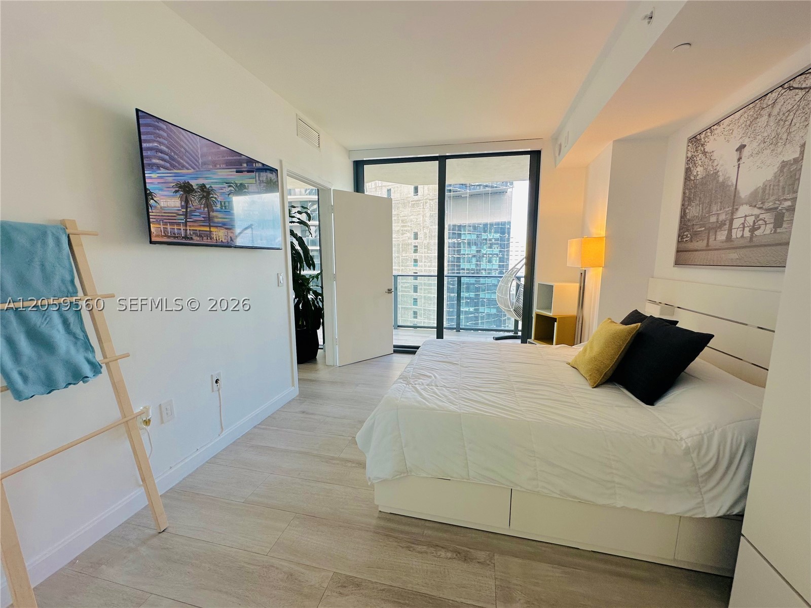 image Brickell Heights East11