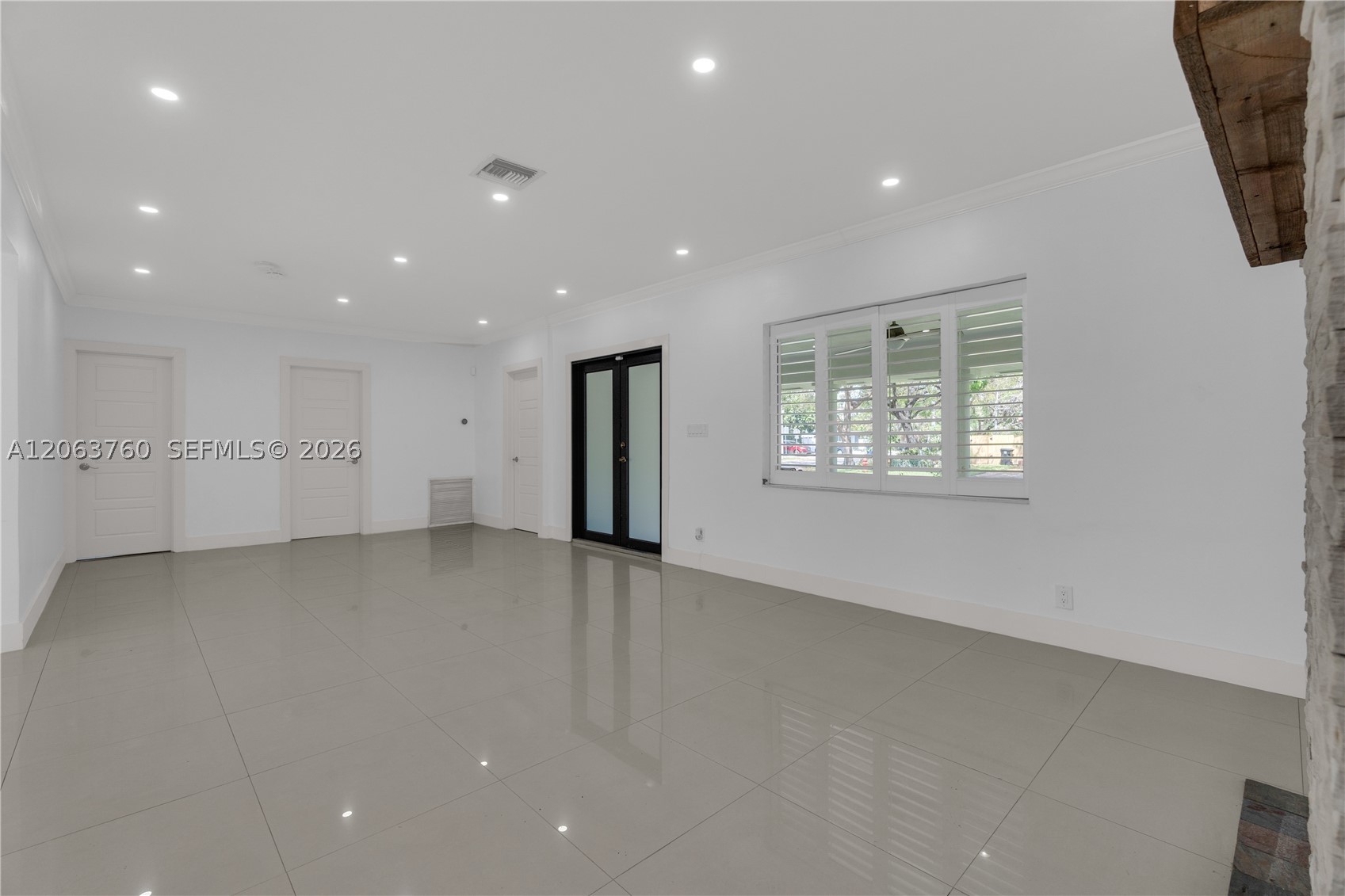 549 NE 12th Ave Fort Lauderdale, FL 33301