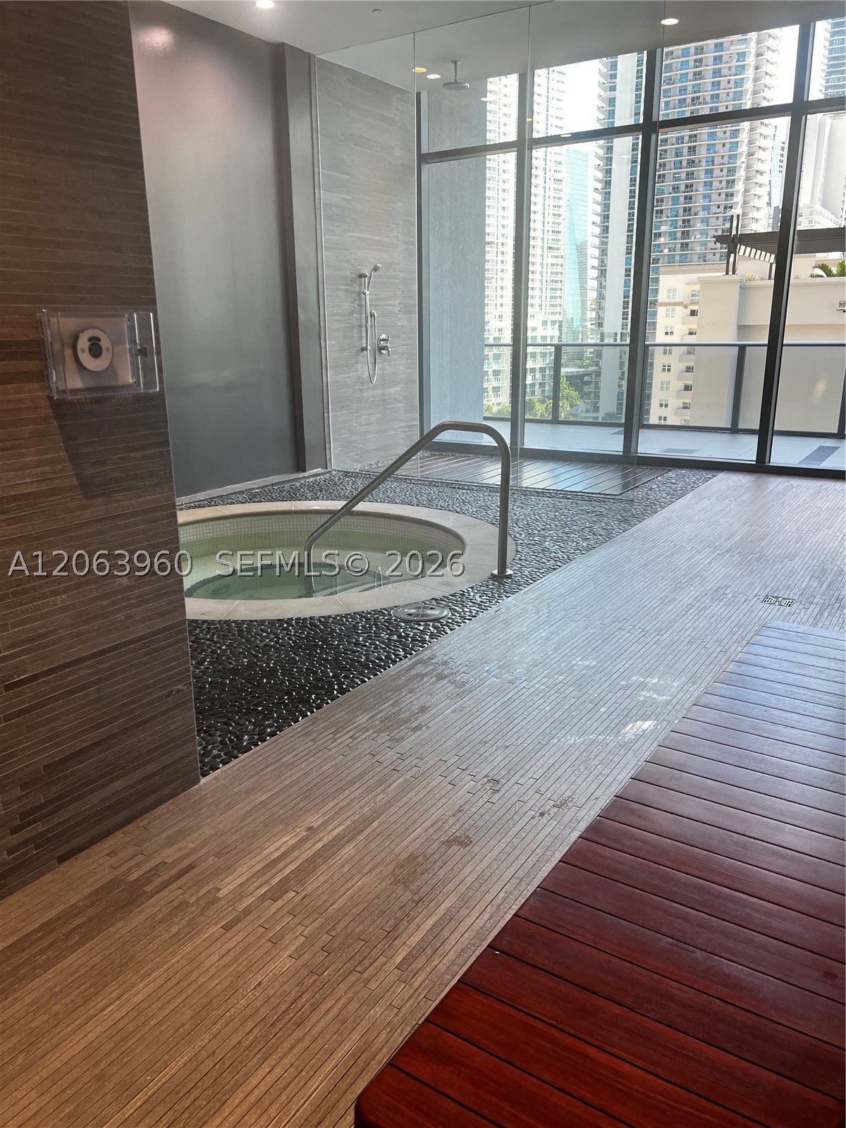 image Brickell Heights West23