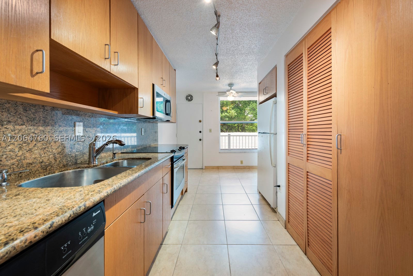 10230 Collins Ave #101 Bal Harbour, FL 33154