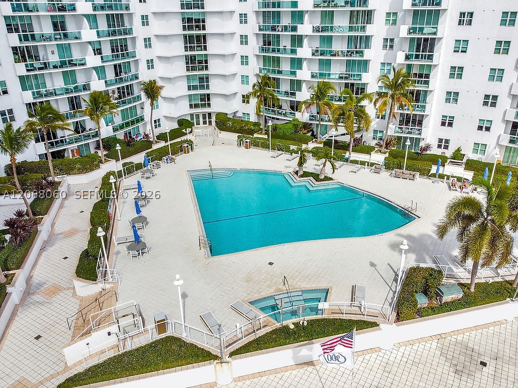 image 360 Condos4