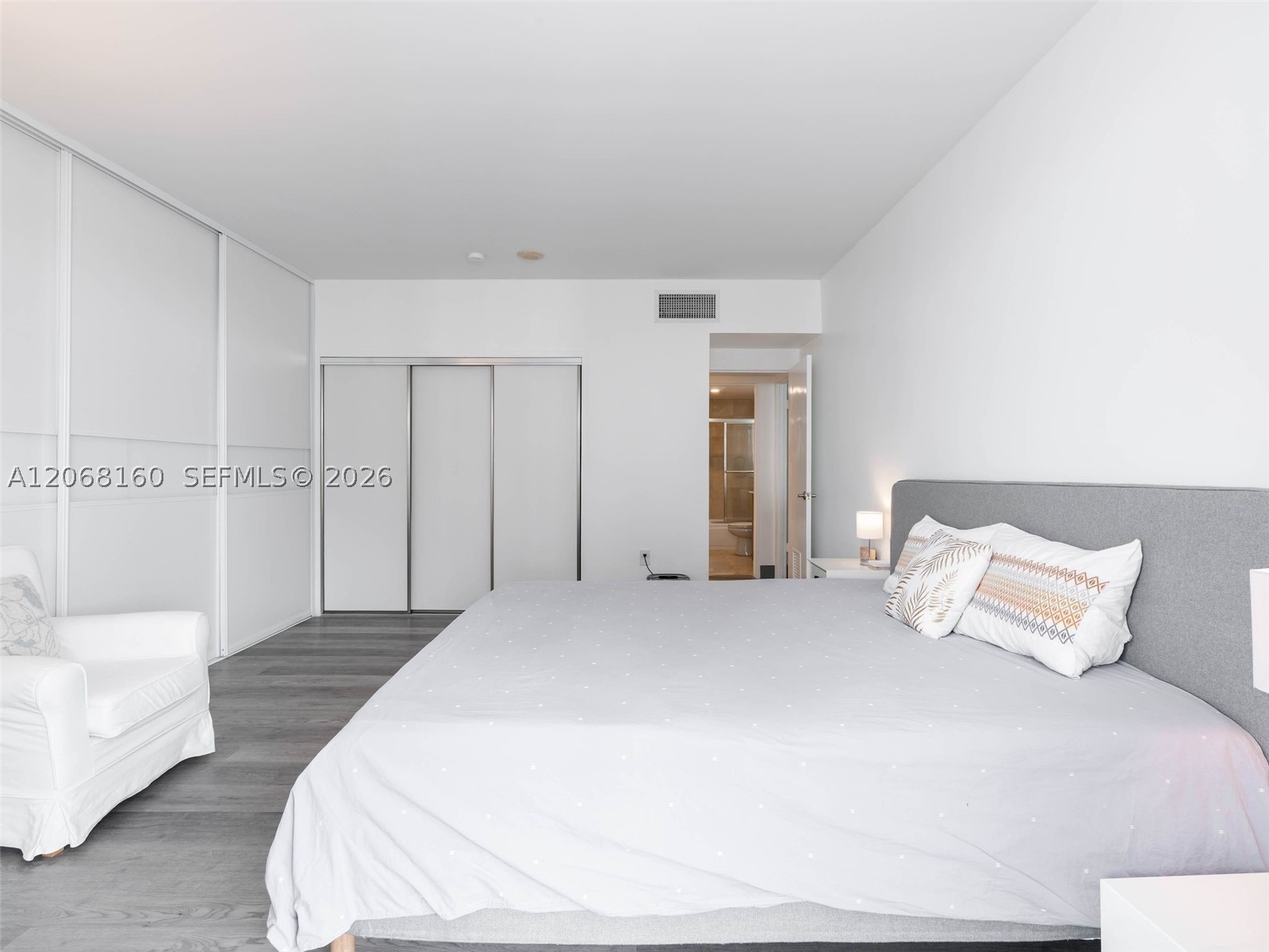 image Harbour House18