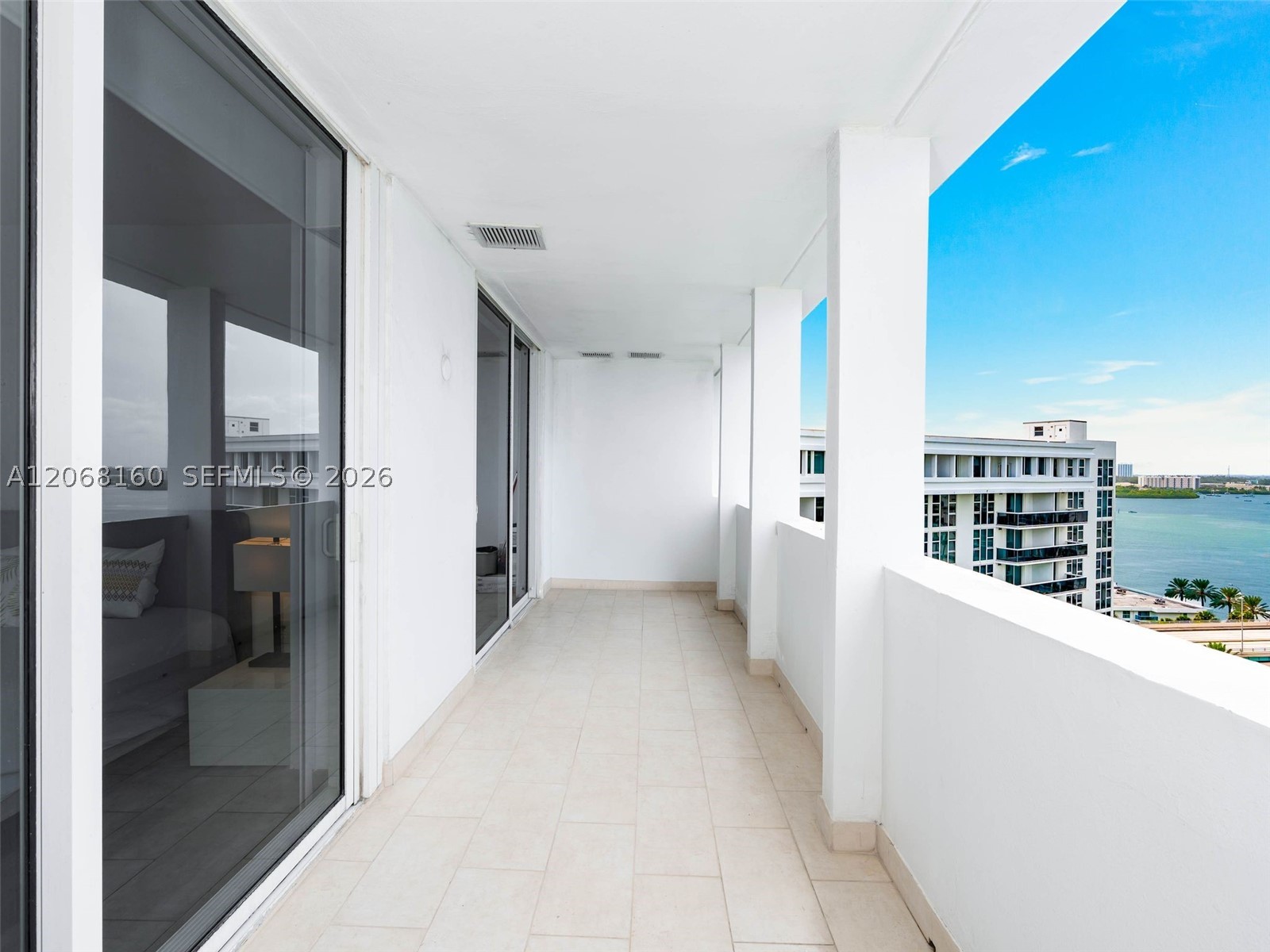 image Harbour House3