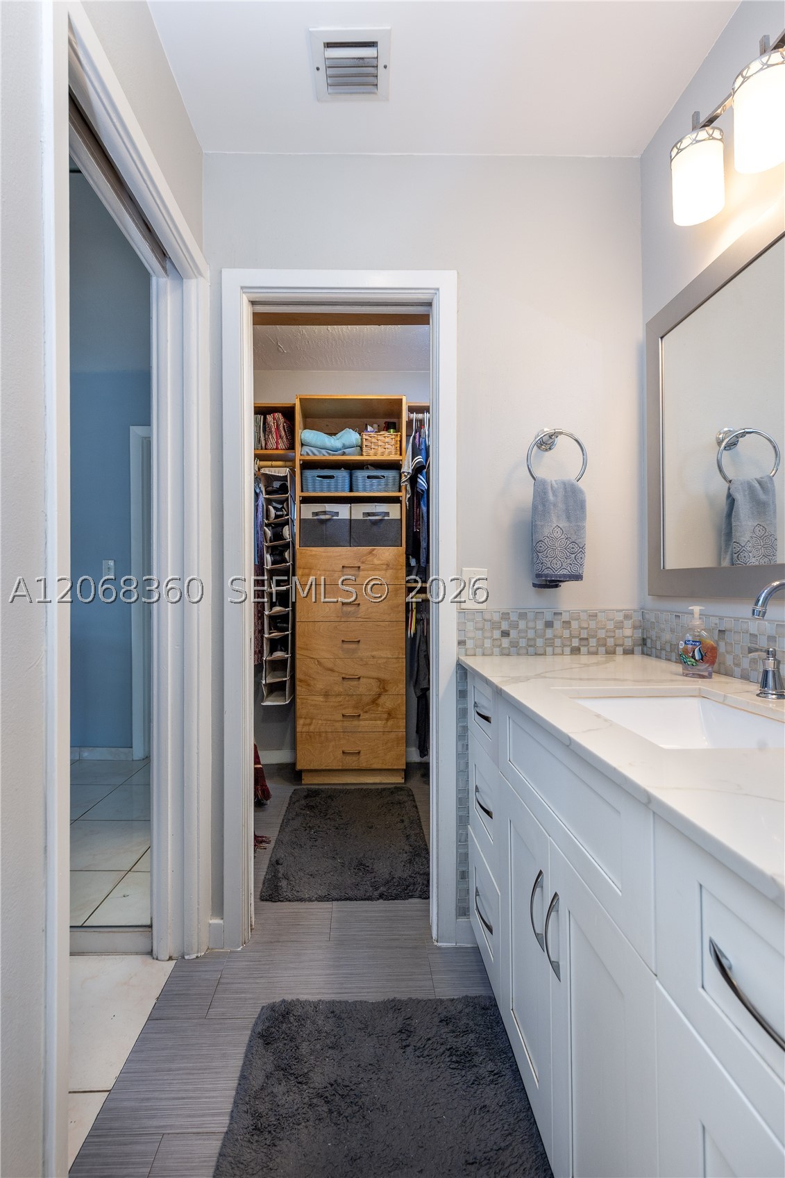 2250 SW 17th Ave Miami, FL 33145