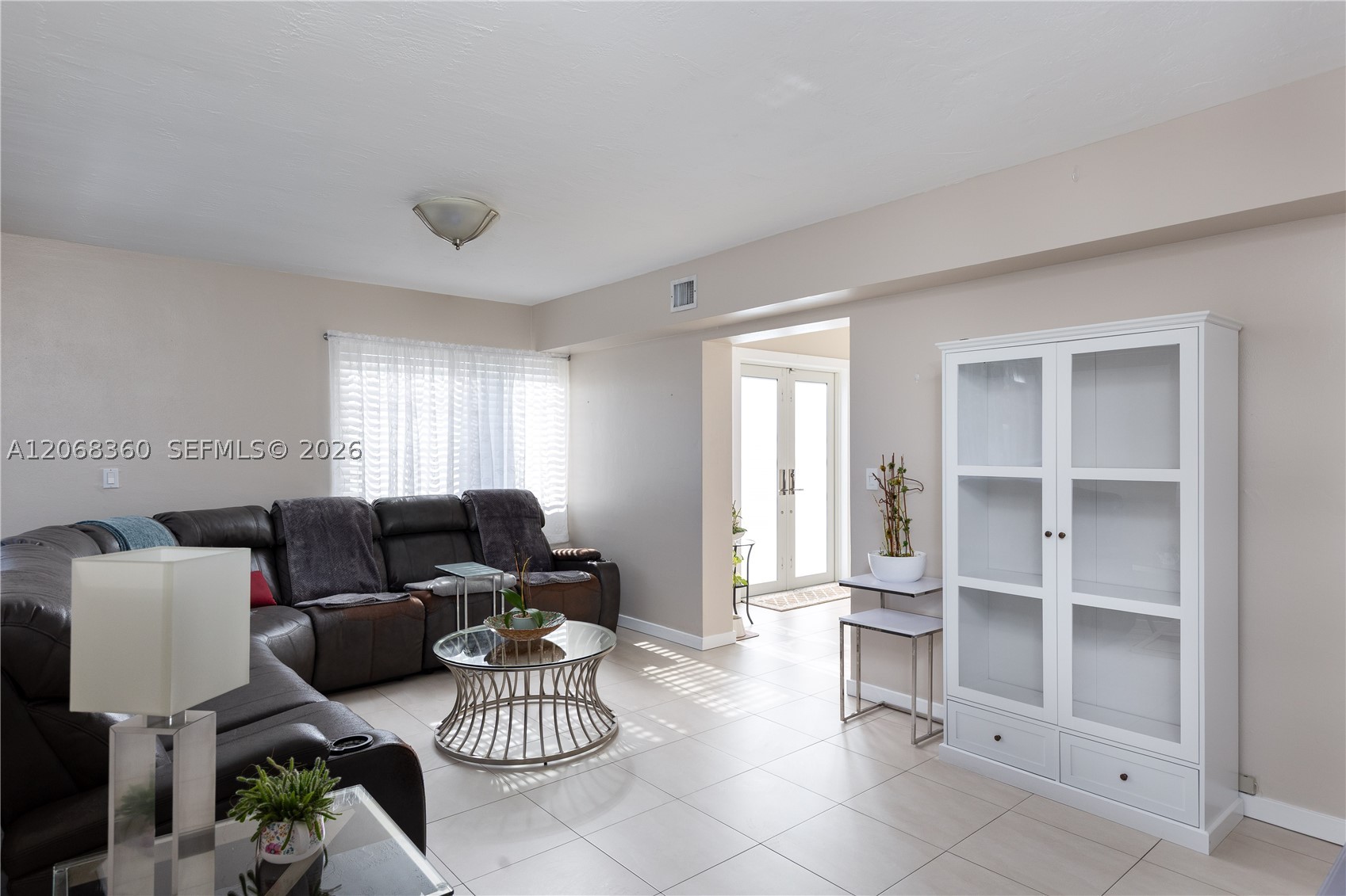 2250 SW 17th Ave Miami, FL 33145