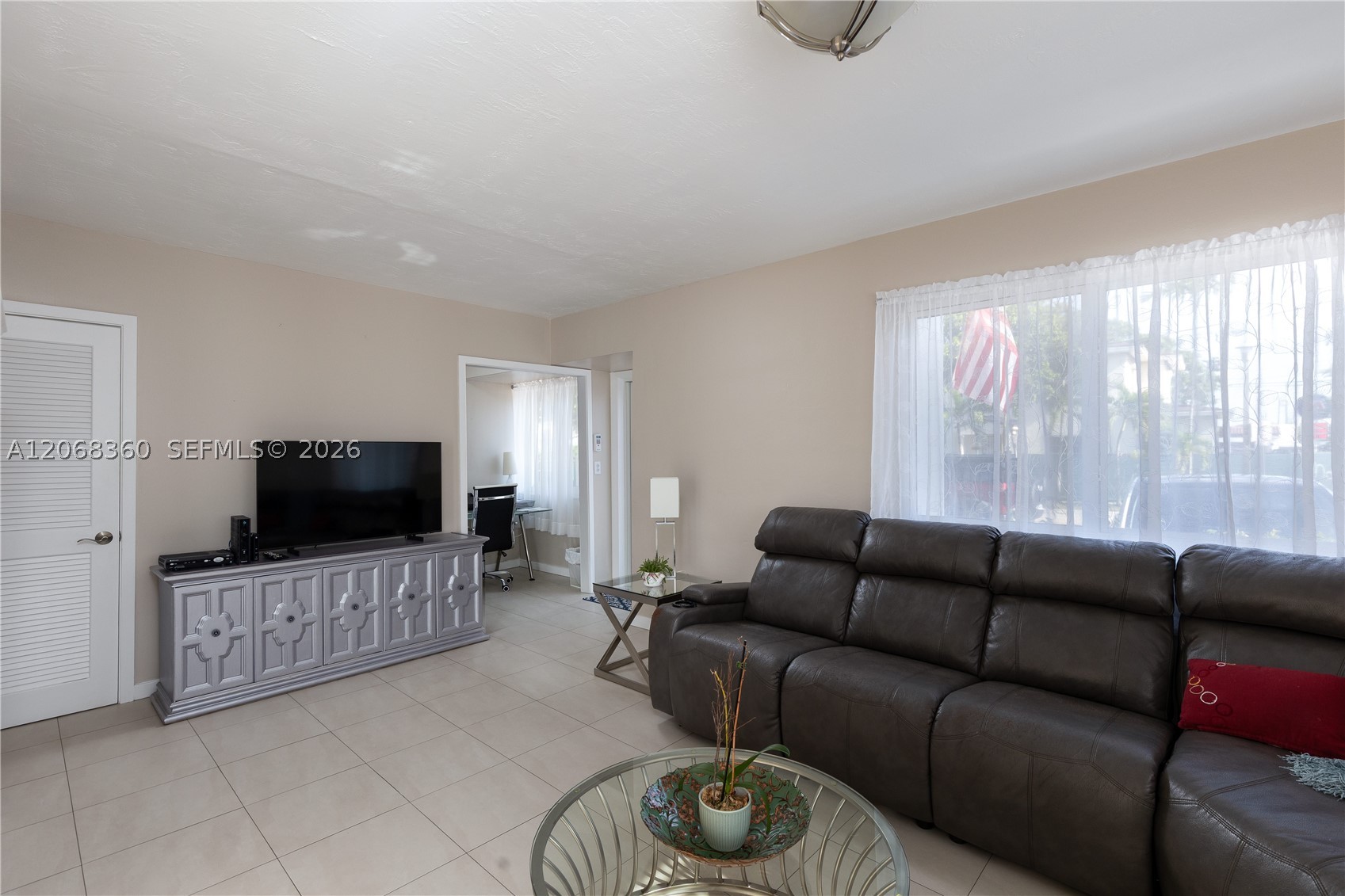 2250 SW 17th Ave Miami, FL 33145