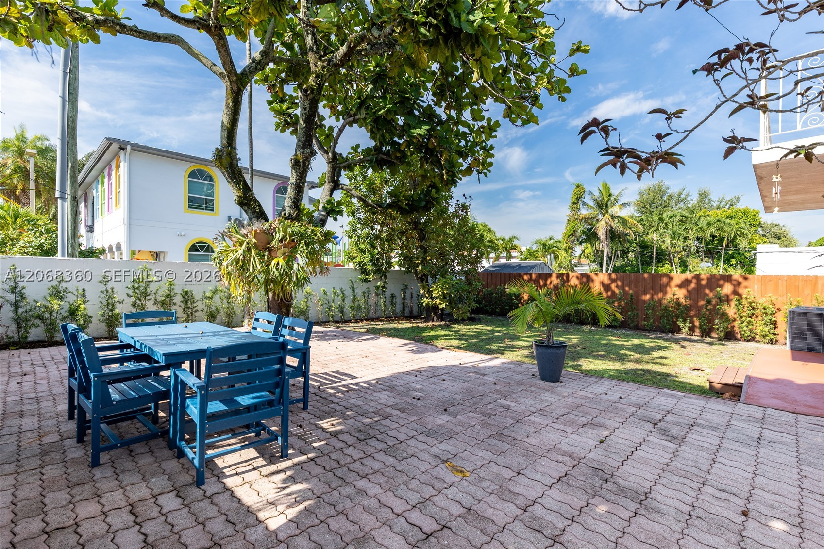 2250 SW 17th Ave Miami, FL 33145