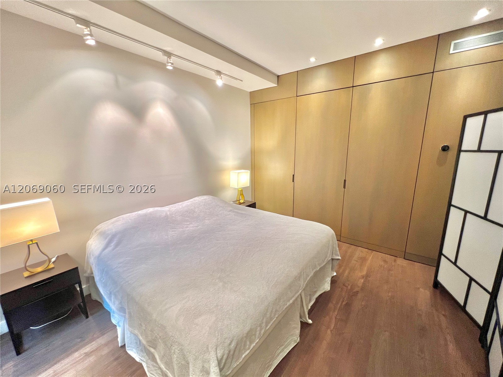 image Montclair Lofts25